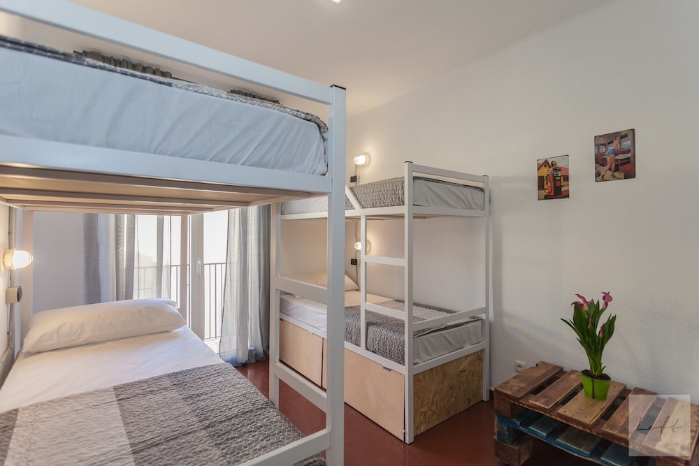 LOFT APART & HOSTAL Group
