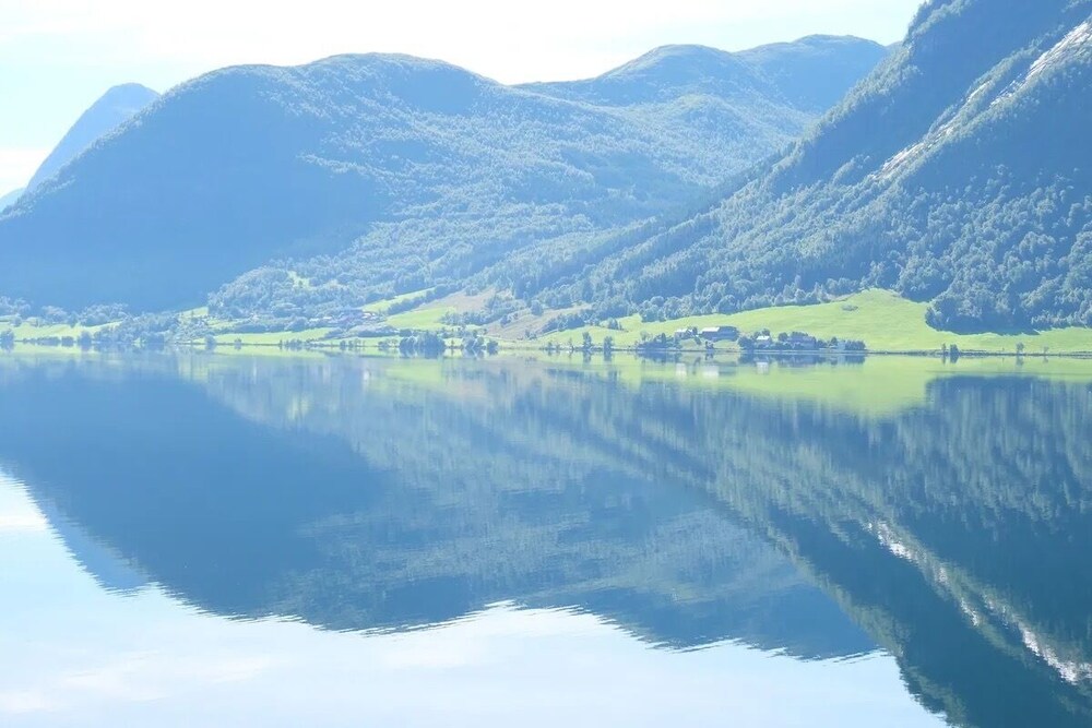 Jølster Lake View