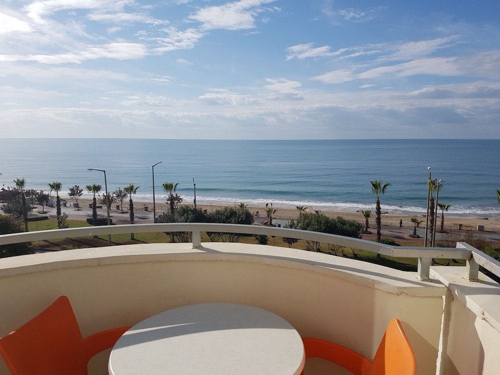 Belle Ocean Apart Otel - Image 78