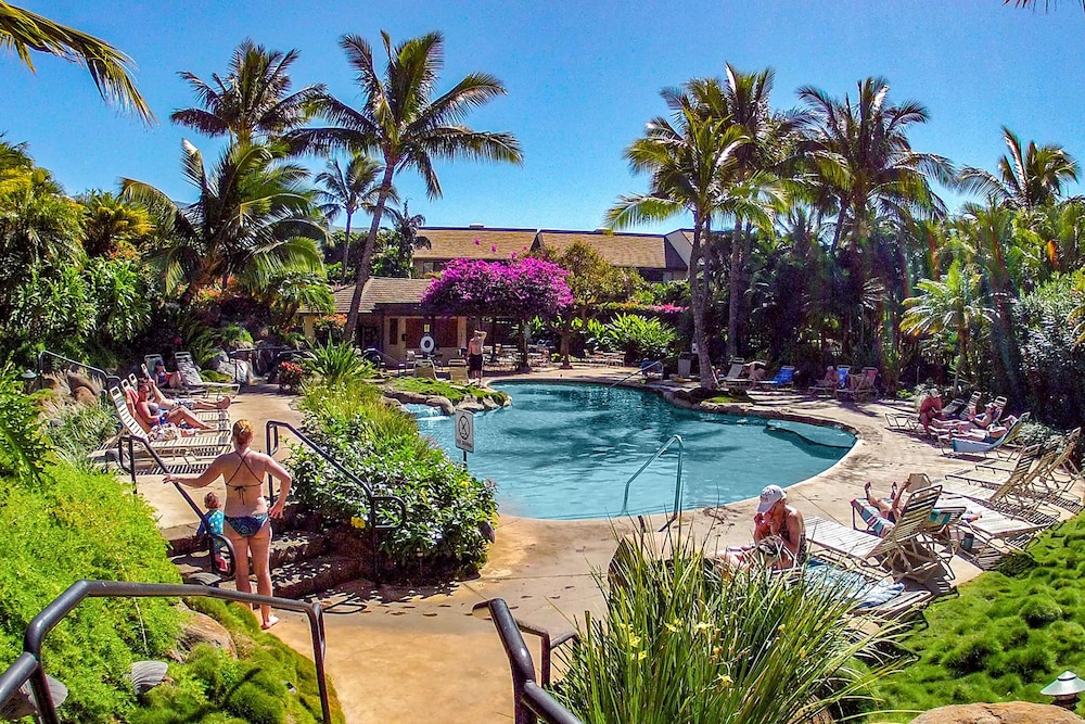 Maui Kamaole G-202 - Spectacular Views, Updated and Elegant, Wi-fi & Split-ac!