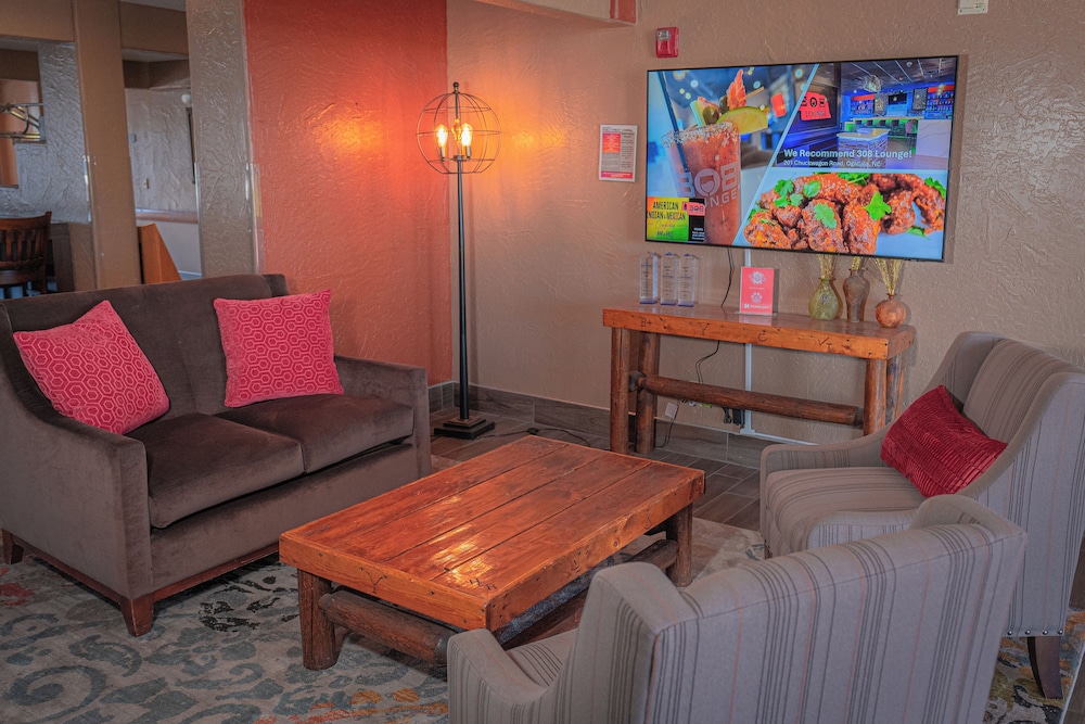 Ogallala Vacations - Americinn by Wyndham Ogallala - Property Image 2