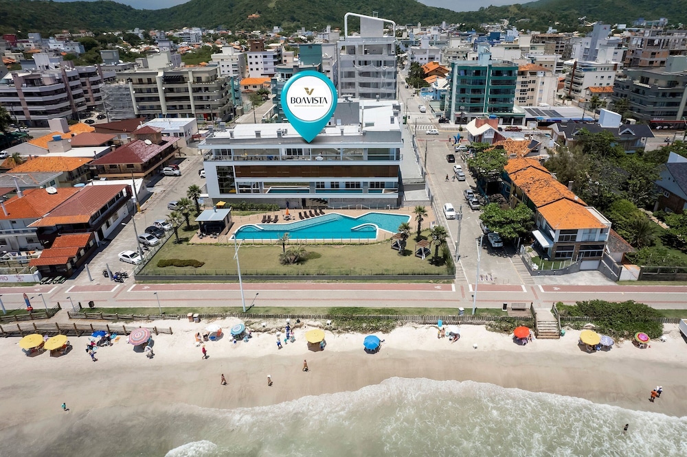 Duplex Alto Padrão Frente Mar c Piscina