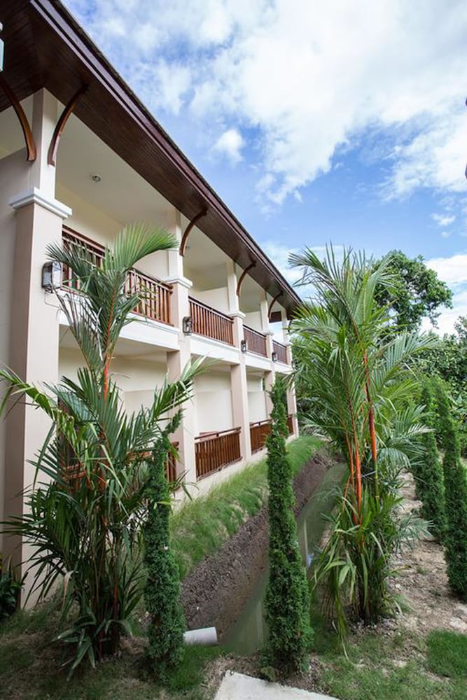 Oh Amphawa Boutique Resort