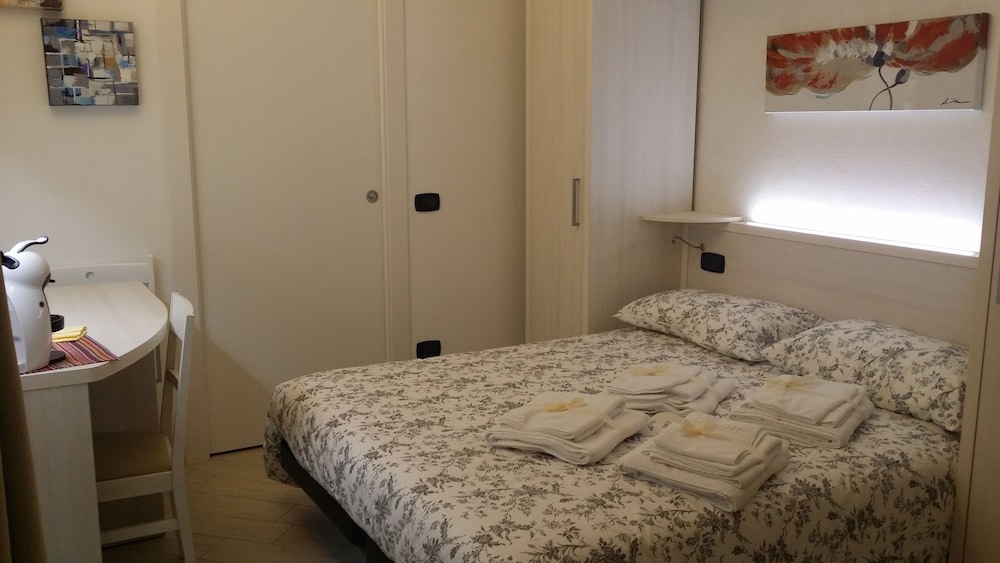 Bel Sorriso Varese - Dormire Felice Rooms & Apartments
