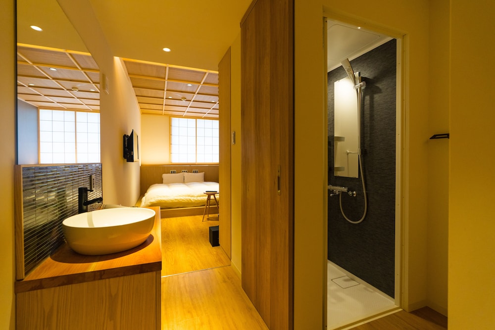 lili kyoto view 3