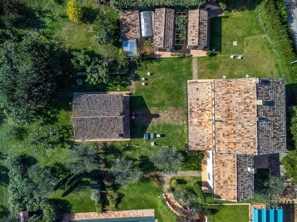 Villa Emilianna 12 2 by Marche Holiday Villas