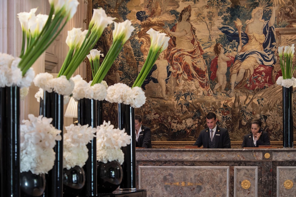Four Seasons Hotel George V-2