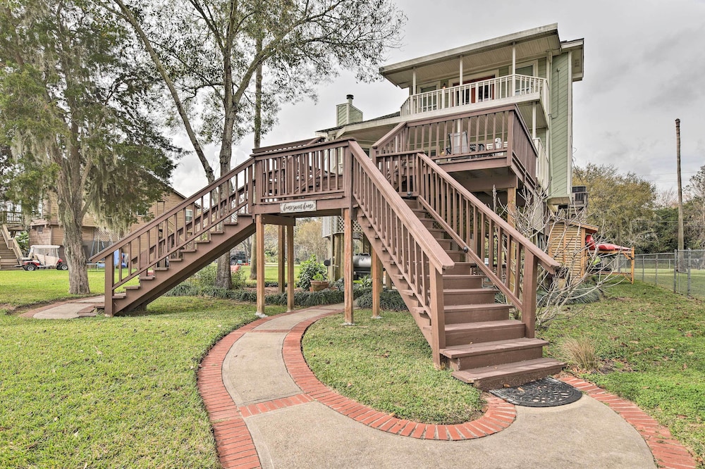 Waterfront San Jacinto River Home w/ Boat Slip! view 4