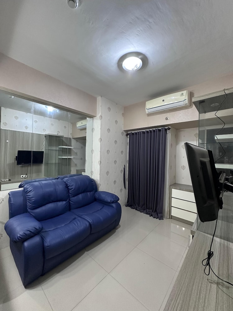 Tanglin Spacious 2BR Apartment Pakuwon