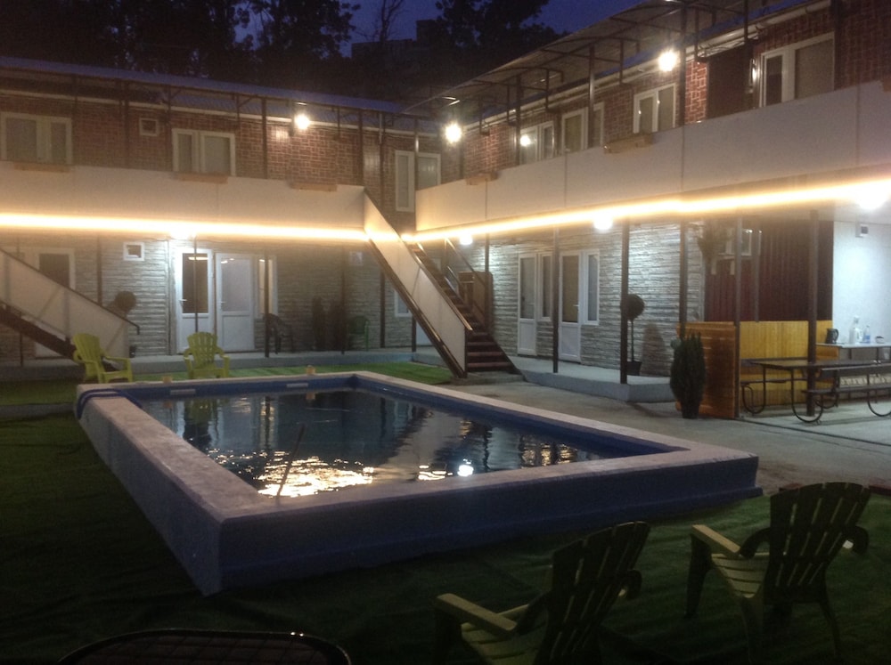 Guest House R&M