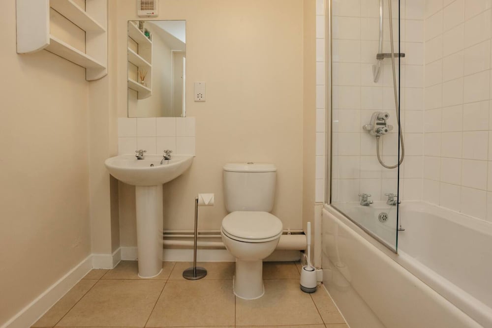 Garden Lodge in Aston Tirrold