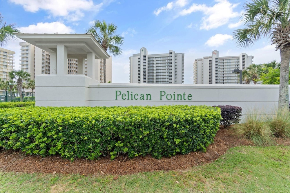 Pelican Pointe 1203