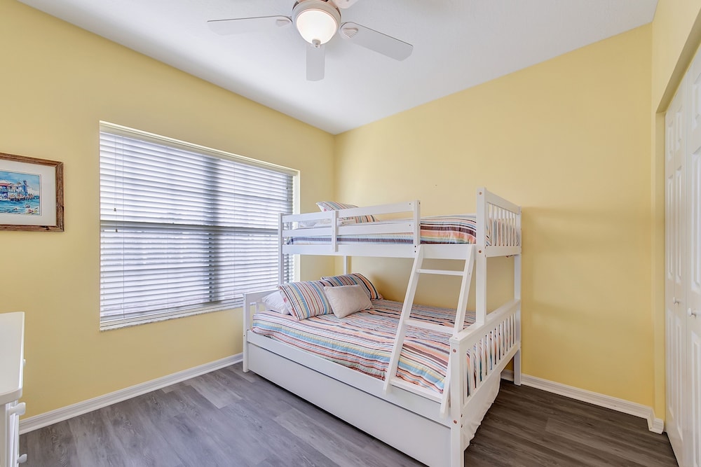 1417 Bermuda Bay Club 3 Bedroom Townhouse by RedAwning view 2