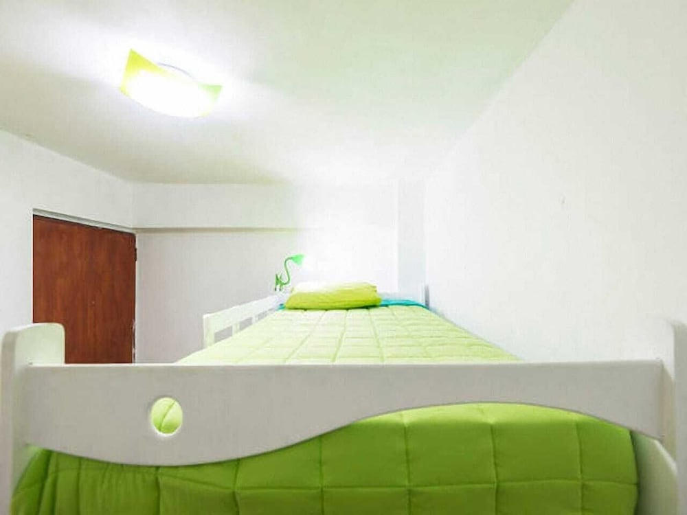 Callao Backpacker - Adults Only view 3