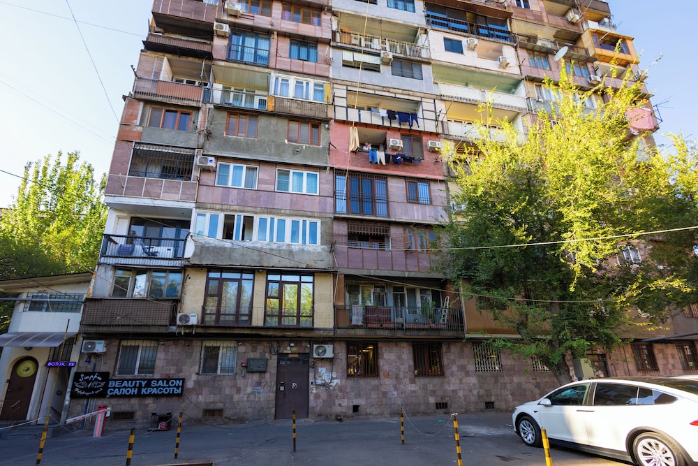 Apartments by Luxe Group KO100