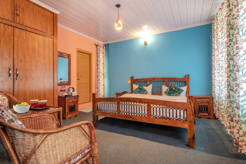 Hotel Little Silver view 3
