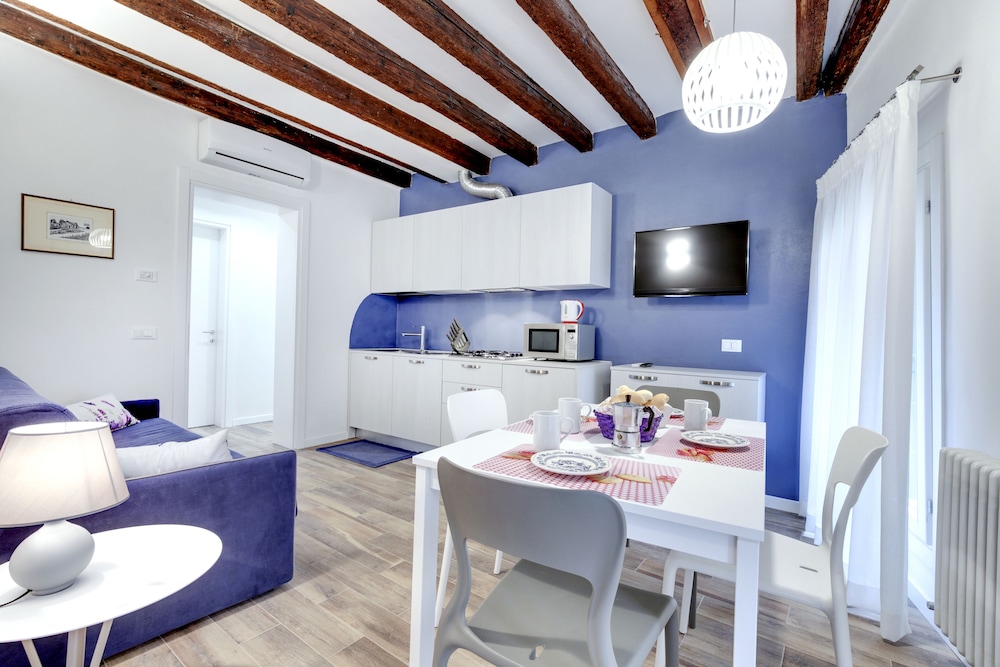 Ca' di Corte Donà en Venice — kitchen