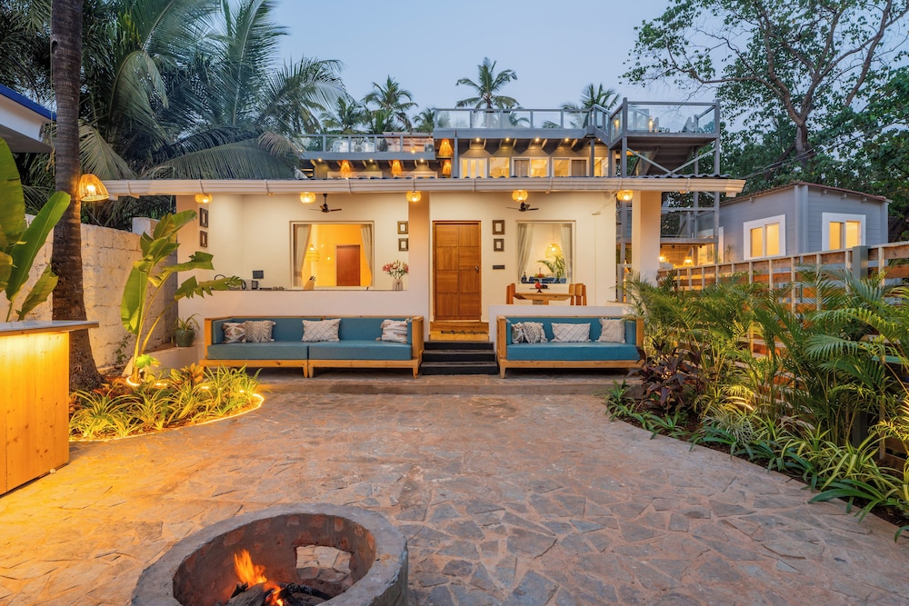 ELIVAAS House of Neptune 1 BHK Boutique