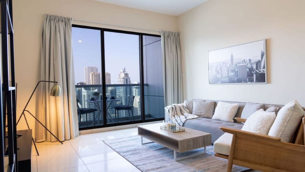 Armada Tower 2806 Modern 1bdr Apartment jlt