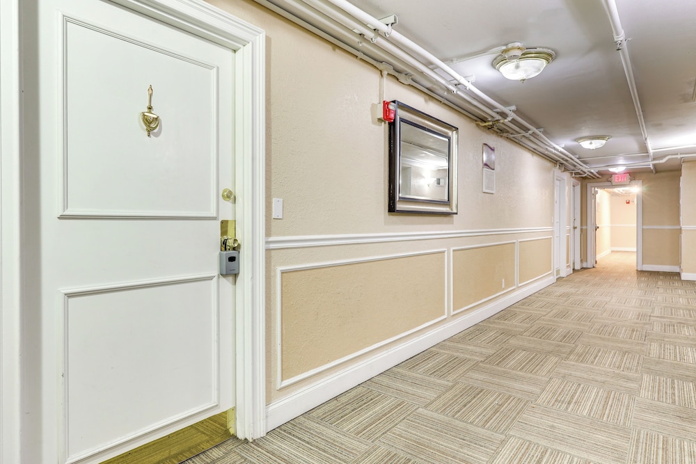 Downtown Studio w/ City Views in Jacksonville!