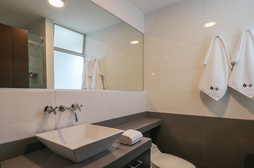 w Elegant 2BR w Fantastic View in Miraflores
