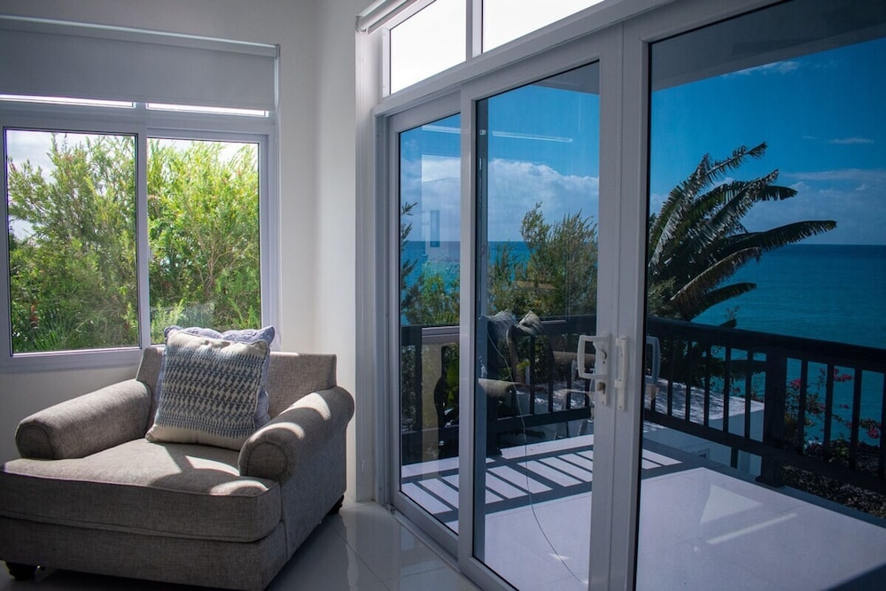 The W Villa 5 B R Oceanfront w Staff