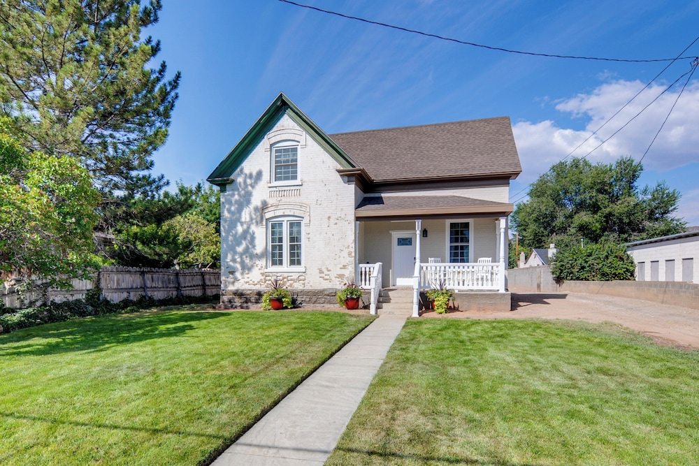 ATV & UTV Parking: Spacious Home in Richfield!