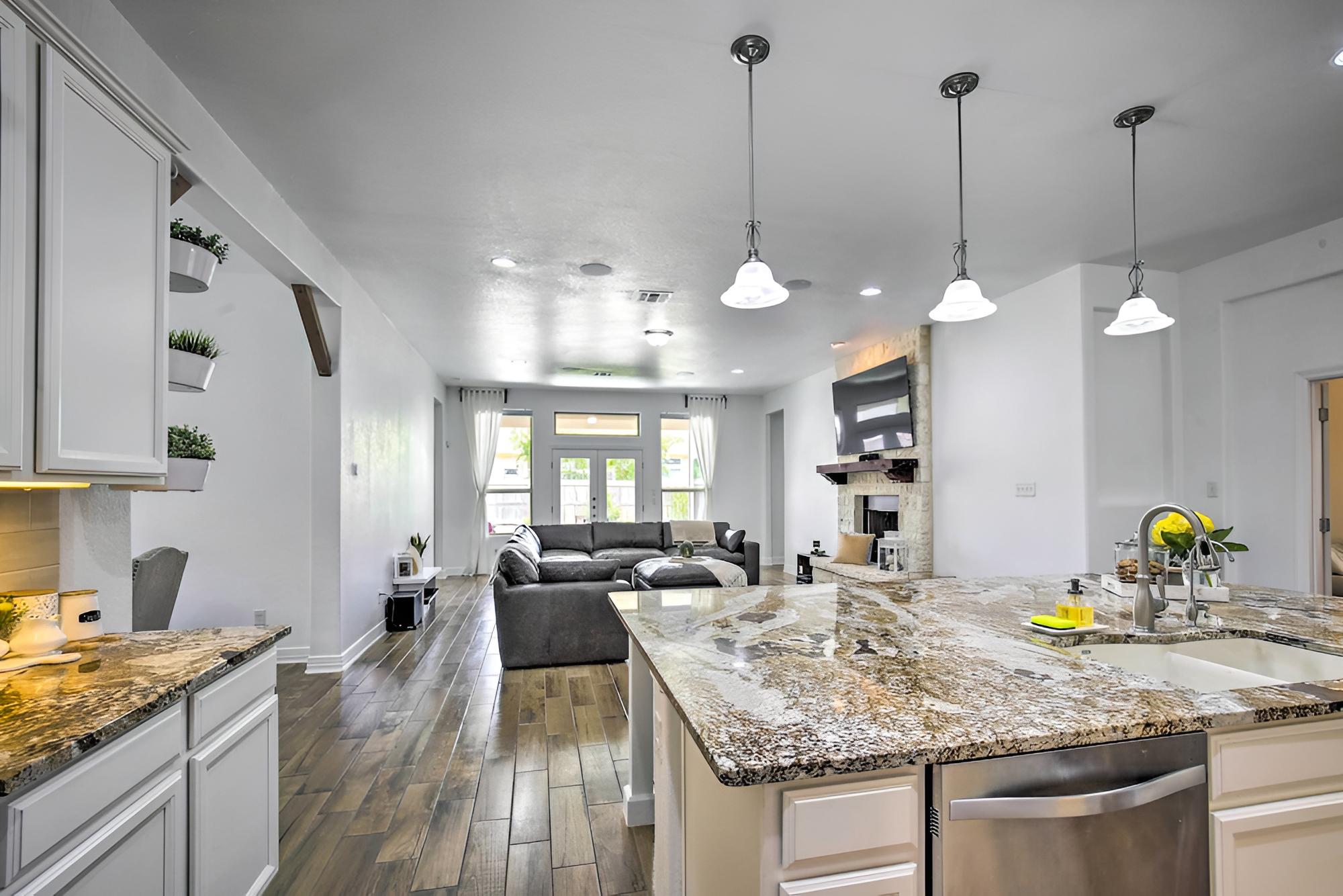 Suburban San Antonio Home w/ Covered Patio! - Image 2