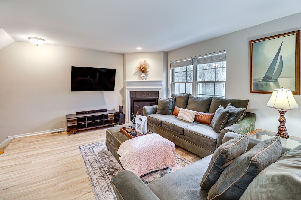 Family-friendly Townhome: 16 Mi to Pittsburgh! - Property Image 36