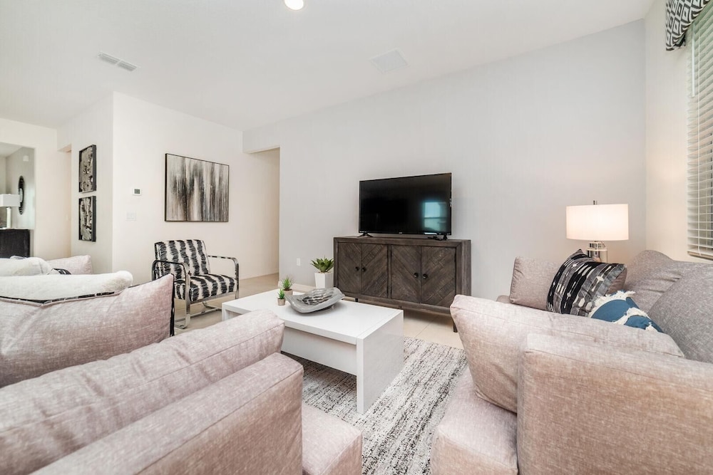 6049bod-solterra Resort - Image 5