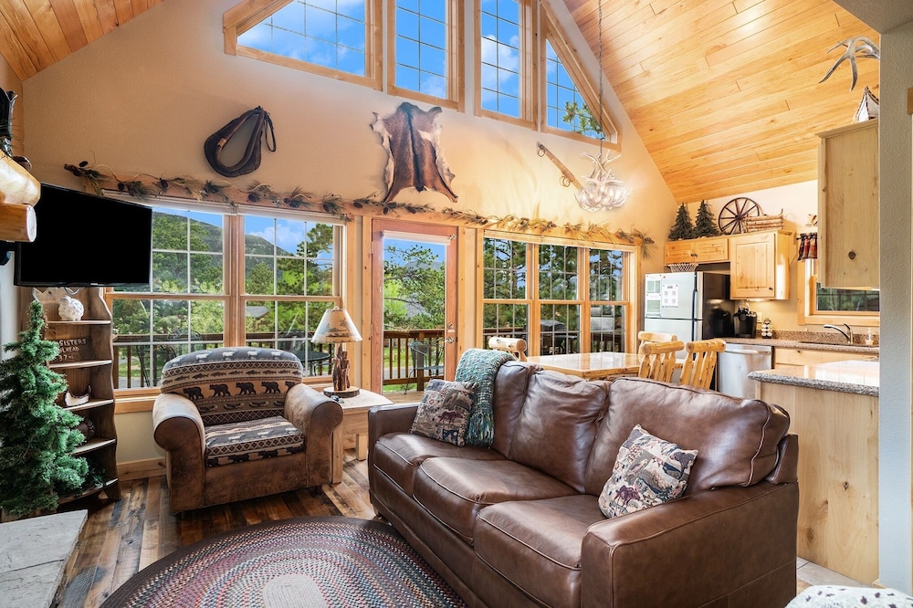 Denver Vacations - Solitude Marmot 5 - Estes Park 2 Bedroom Condo by RedAwning - Property Image 1