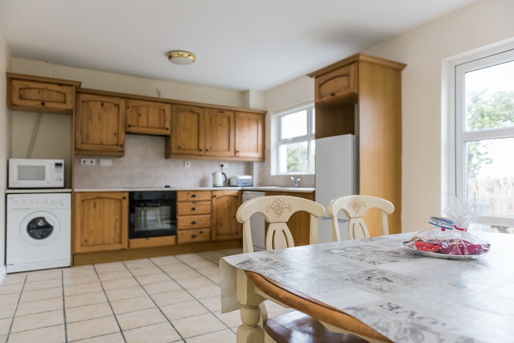 Marine View Three Bedroom Townhouse view 5