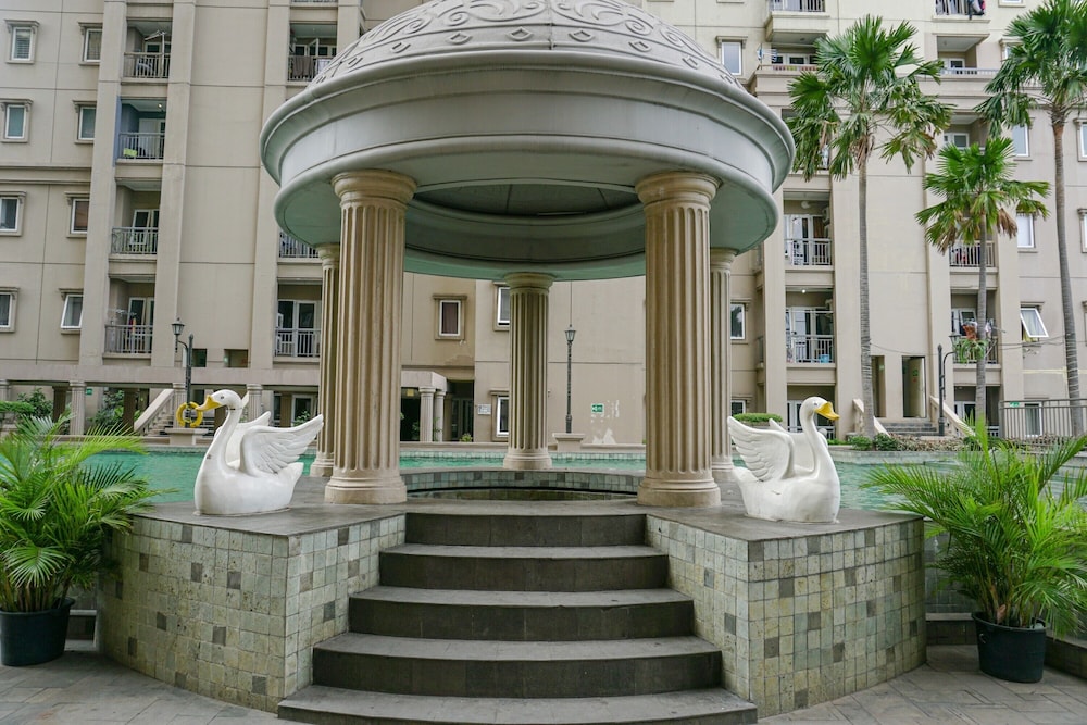 Spacious 3BR Residence at Grand Palace Kemayoran Apartment view 4