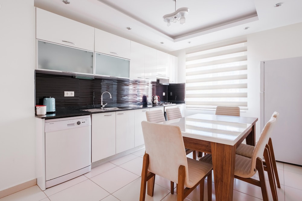 Residence w Pool Terrace 5 min to Beach in Alanya view 4