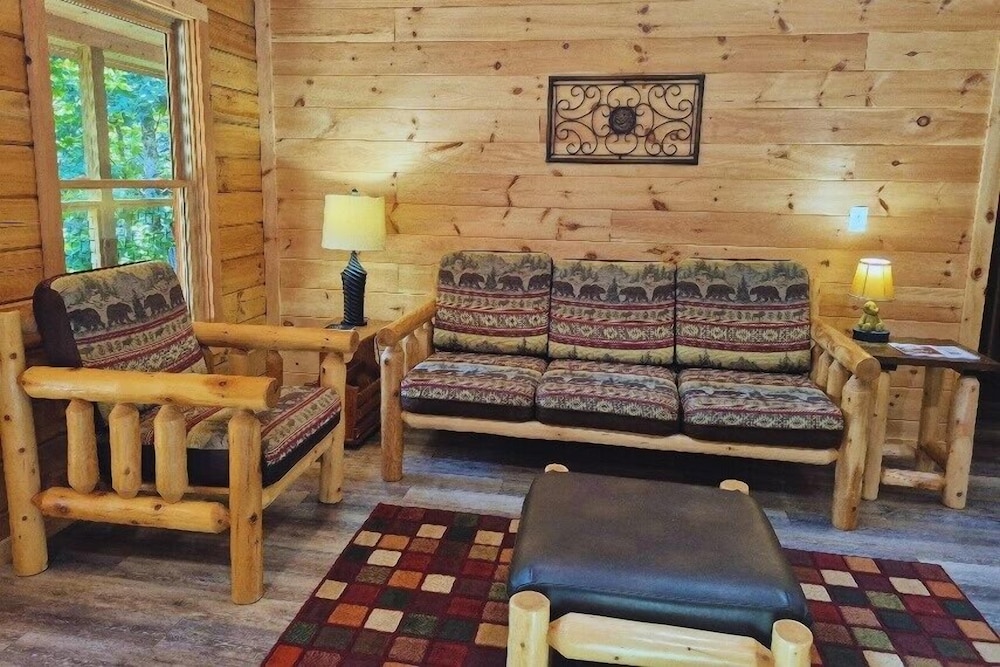 Misty Mountain View - 2 bedroom 2 Cabin