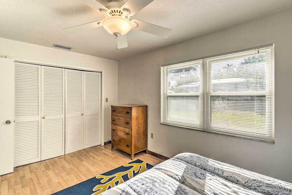 Punta Gorda Home With Backyard ~ 1 Mile to Dtwn! view 3