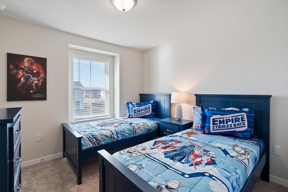 Windsor Cay Resort 5 Bedroom Townhome with Pool 5 Townhouse