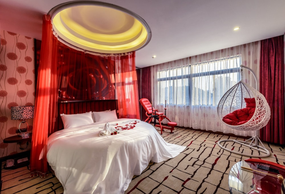 Shidu Purple Yuet Hotel