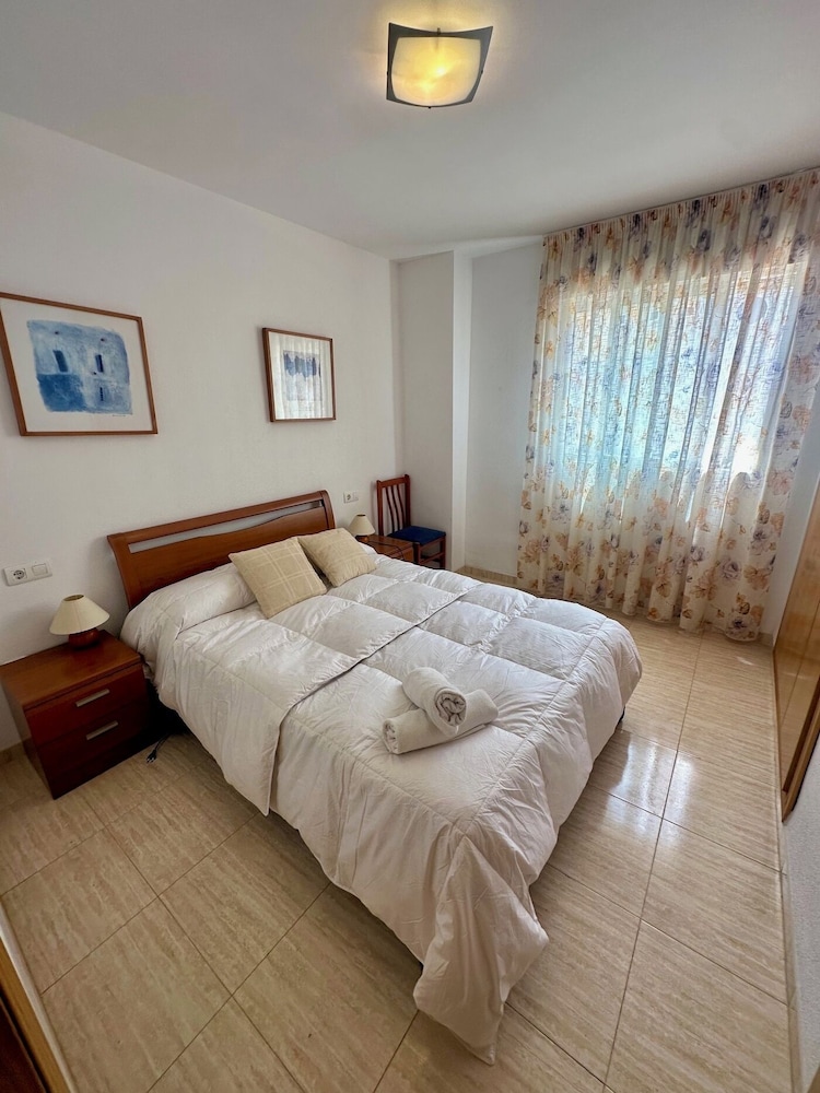 Apt Oropesa Trebol Rentalholidays