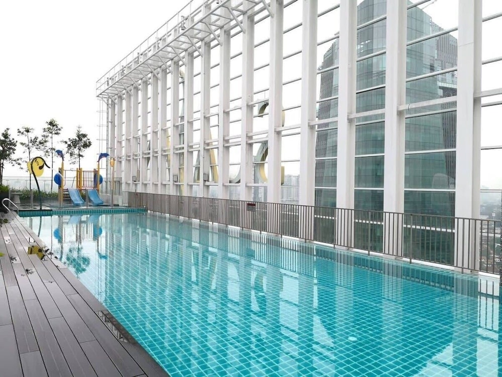 A Stylish & Cozy Suite in Suasana JB