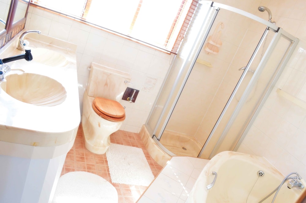Empoza Seaview Guesthouse