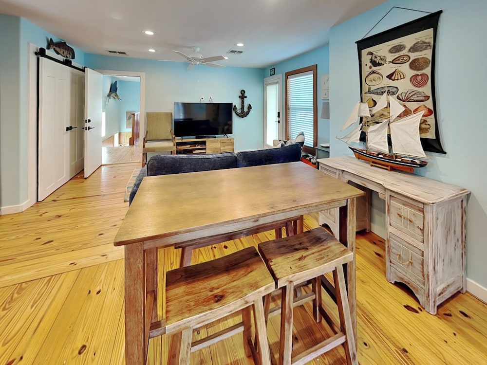 Beach-Inn by Silver Sands Vacation Rentals
