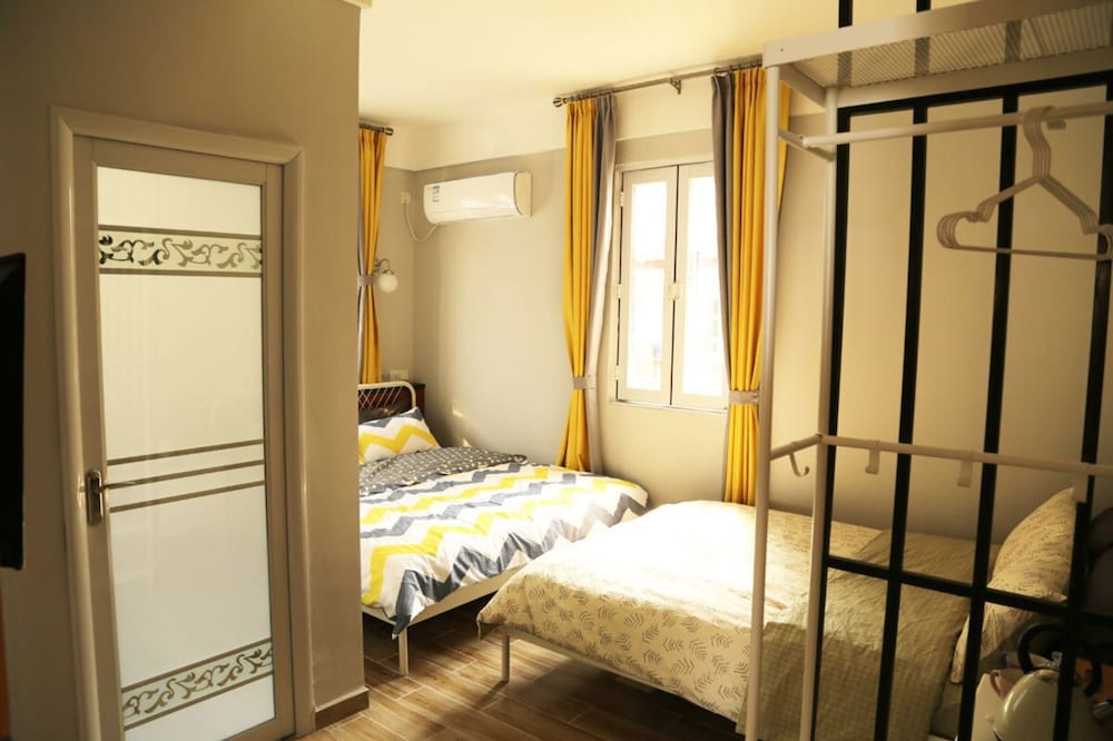 Jiaochangwei Fengchao Guesthouse