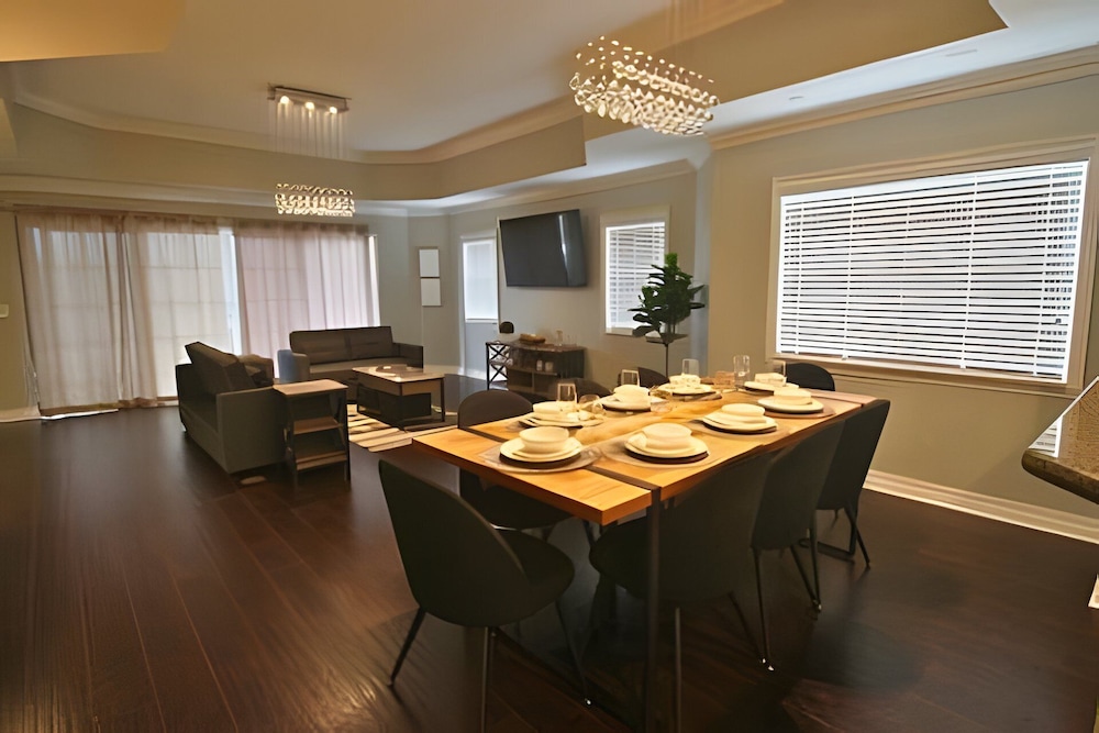 Modern 3BD Retreat 10 Guests Near Disney