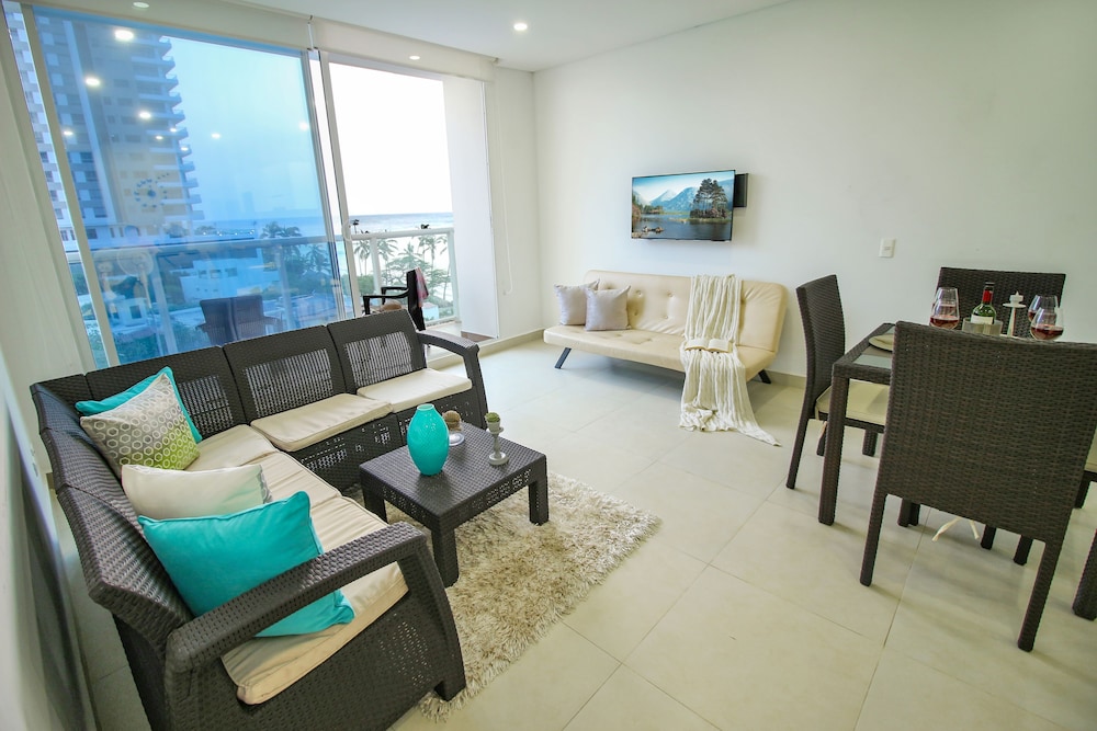Apartamentos SOHO Elite - Frente al Mar