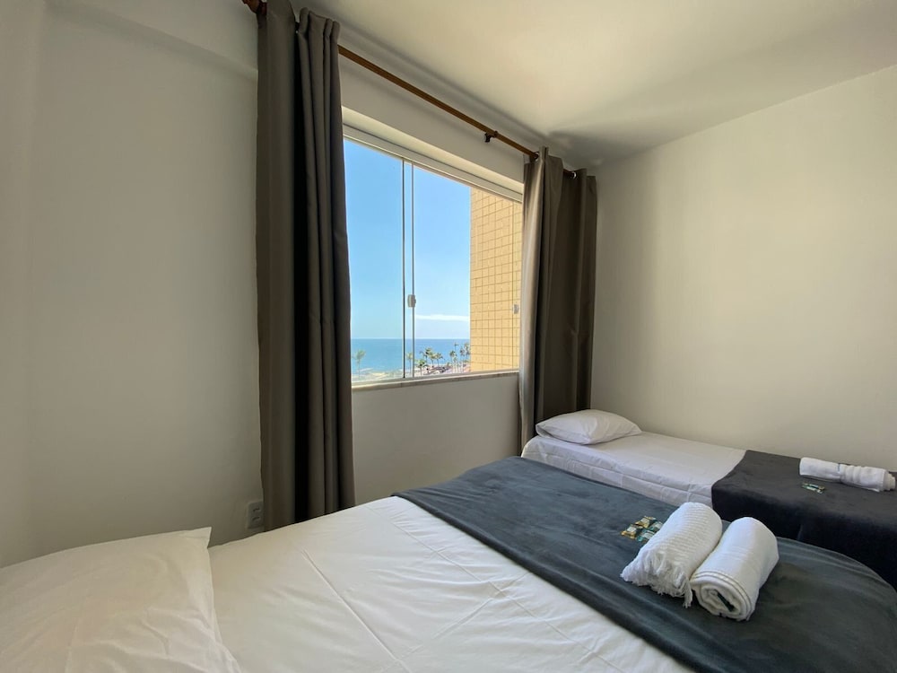 3-bedroom Apt and Ocean View Edi0302