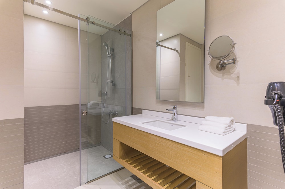 Jounieh Living - Residences by Local Host