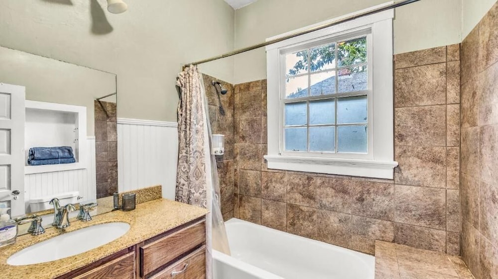 Charming Duplex in Historic District