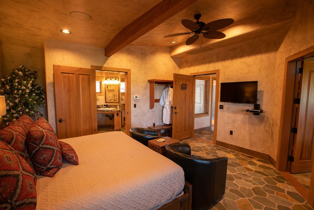 Cougar Ridge Resort, LLC view 2