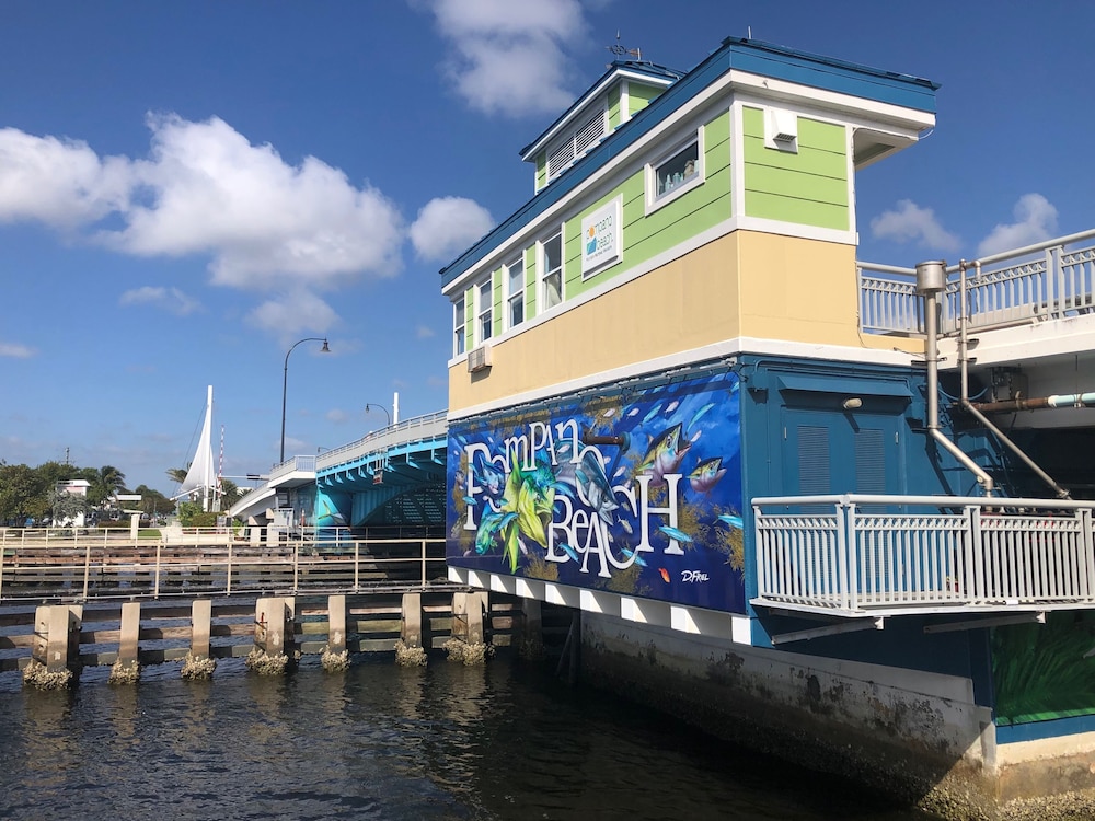 Bahama Beach Club of Pompano